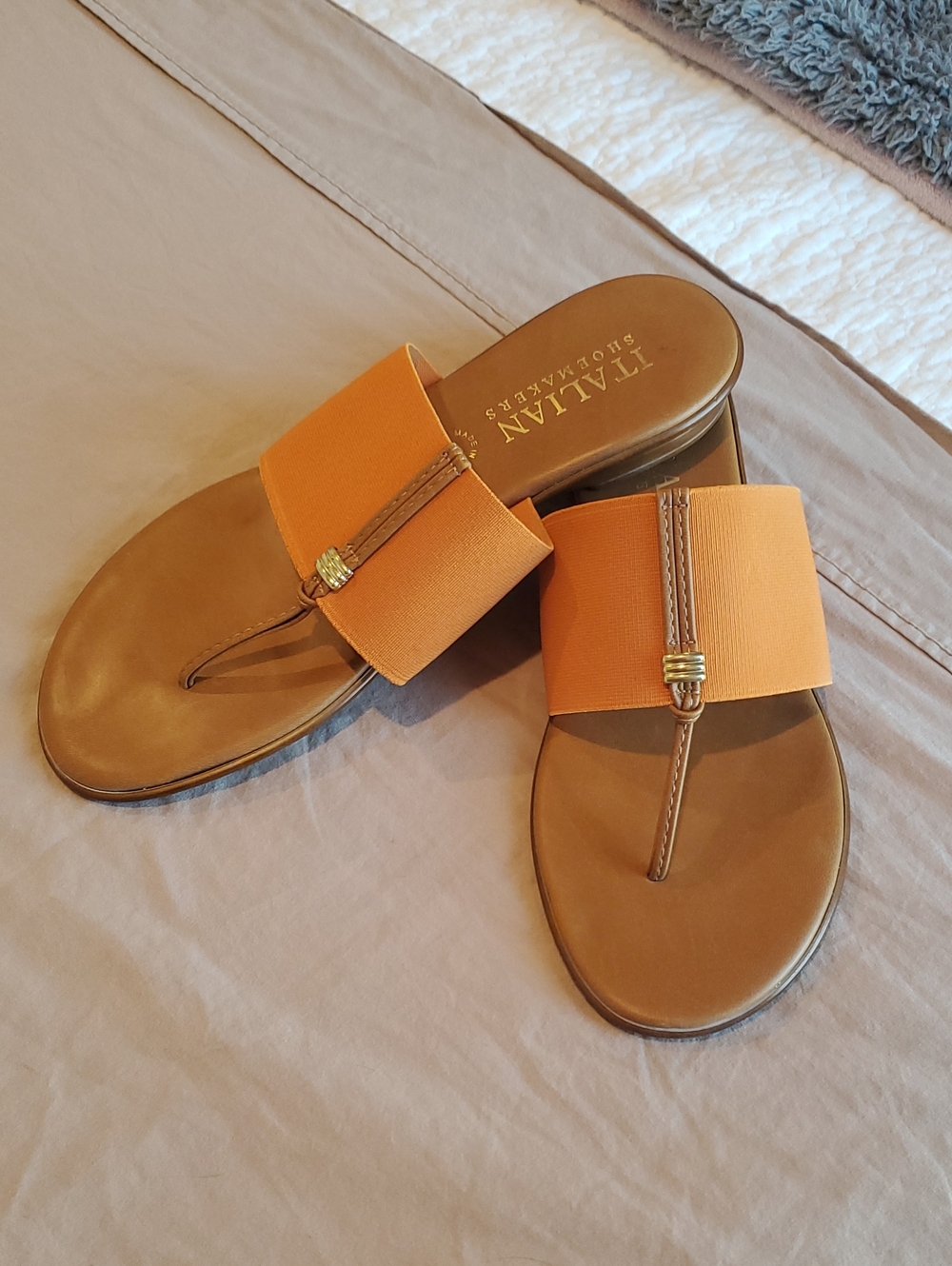Italian Shoemakers Orange Wide-Band Thong Slides with Gold Accent